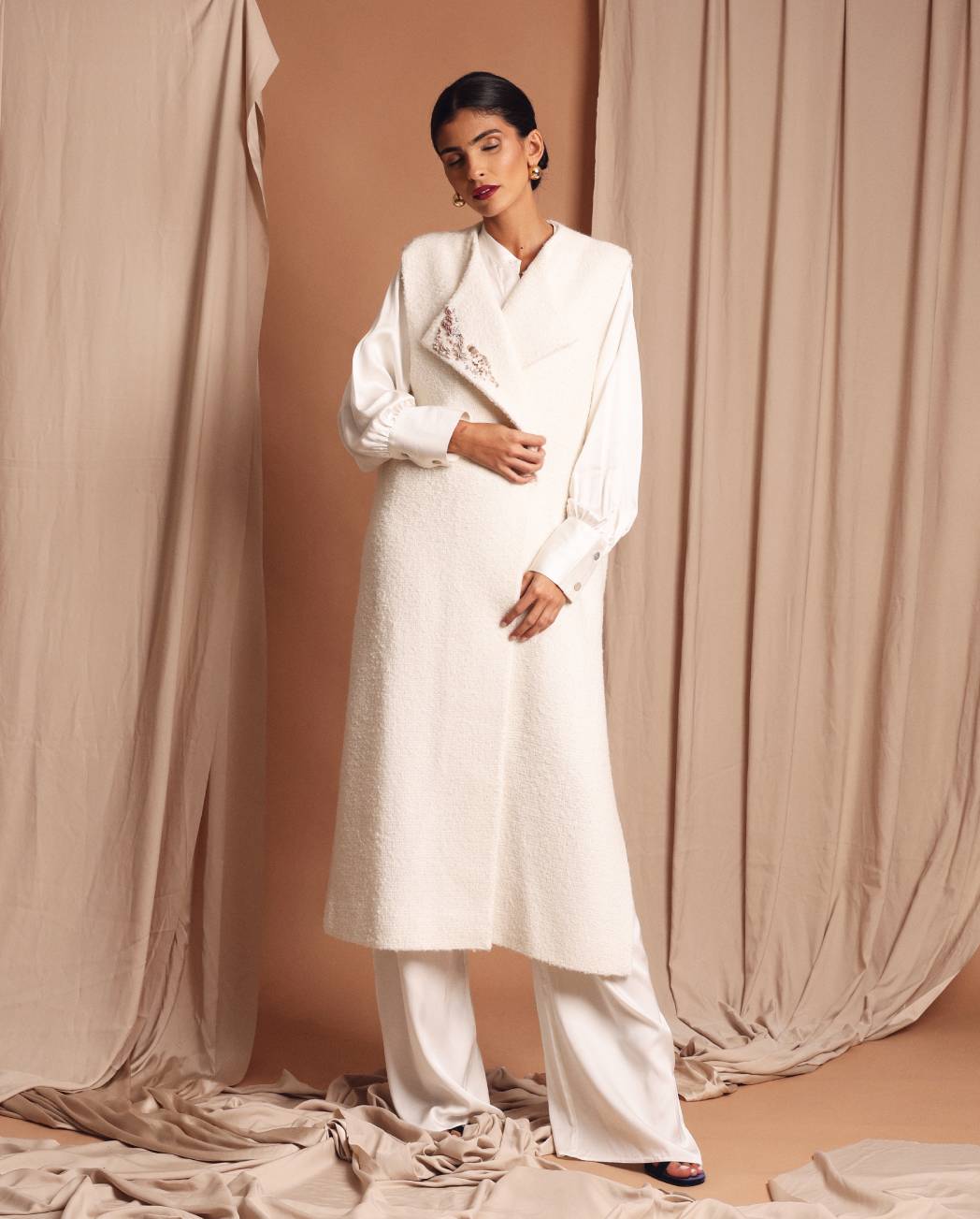 Bellar sleeveless coat