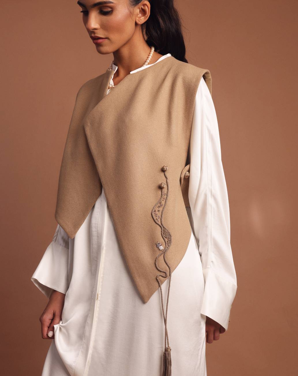 Khamsa sleeveless vest