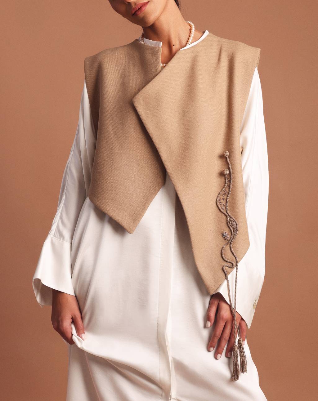 Khamsa sleeveless vest