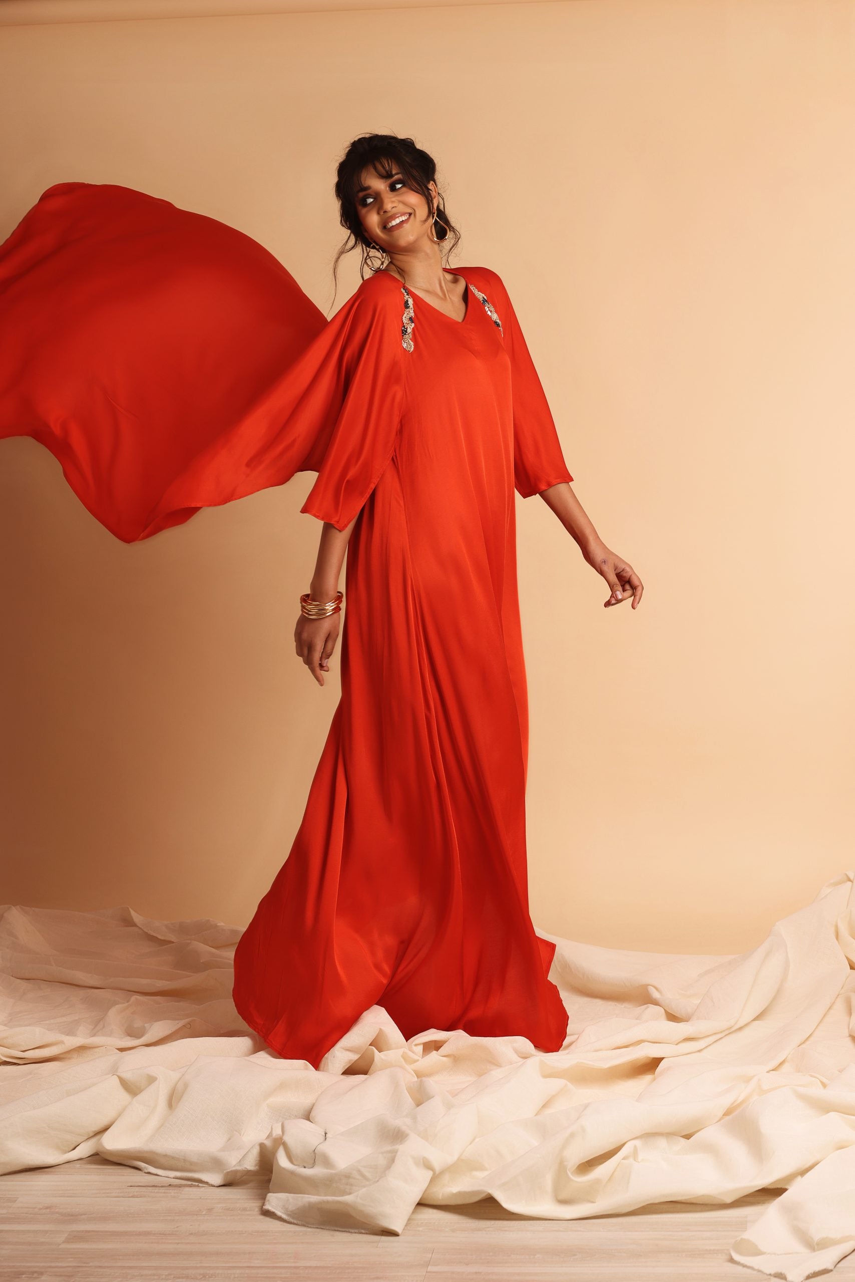 MAHIRA caftan in orange