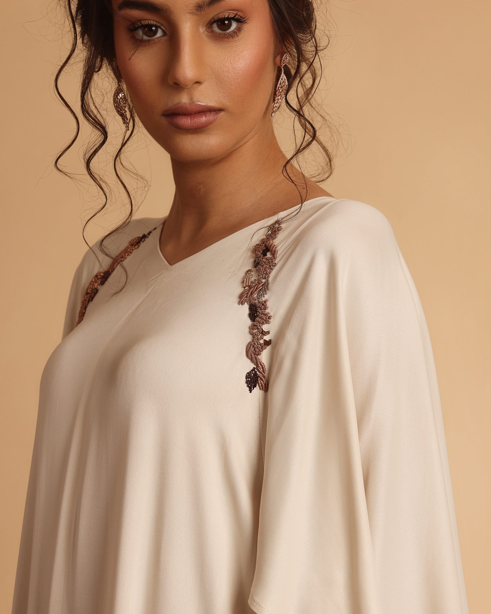 Mahira caftan in light beige