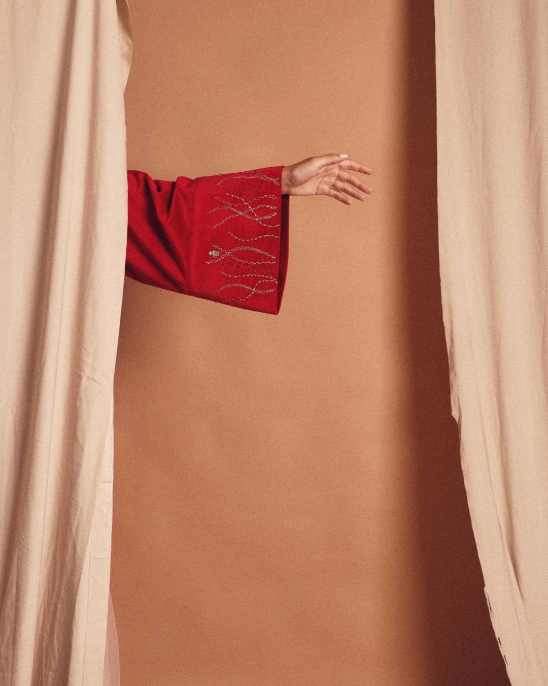 Nabata velvet kimono in red