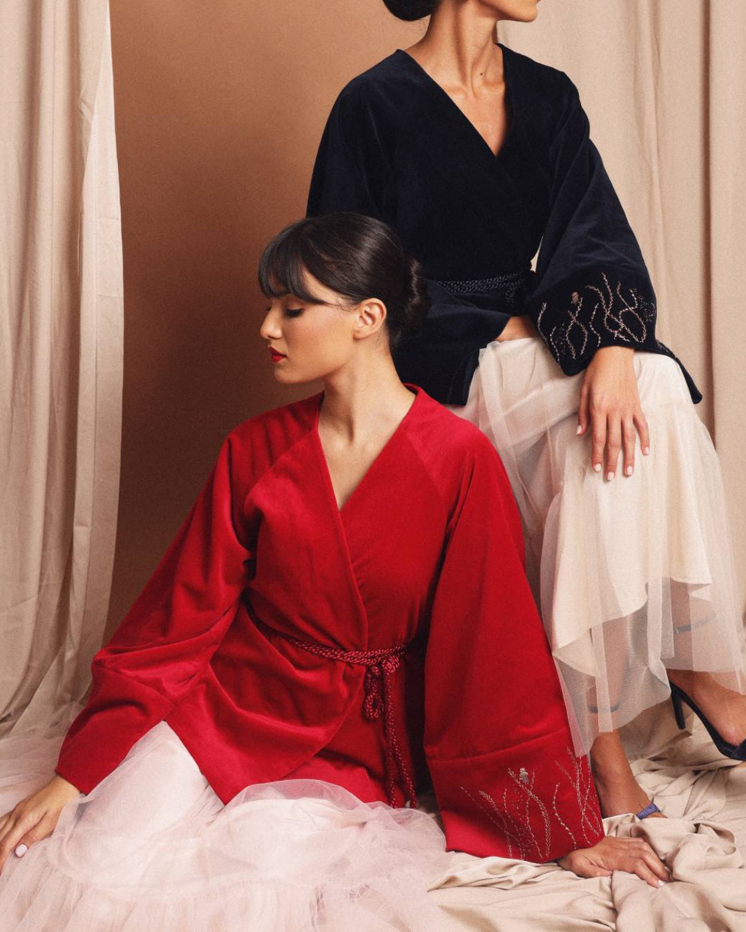 Nabata velvet kimono in red