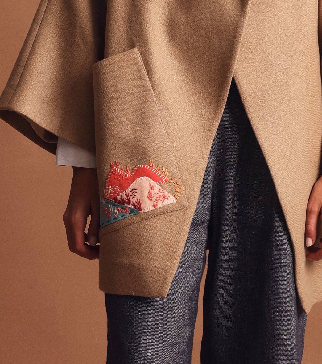 On the mountains wool jacket Beige