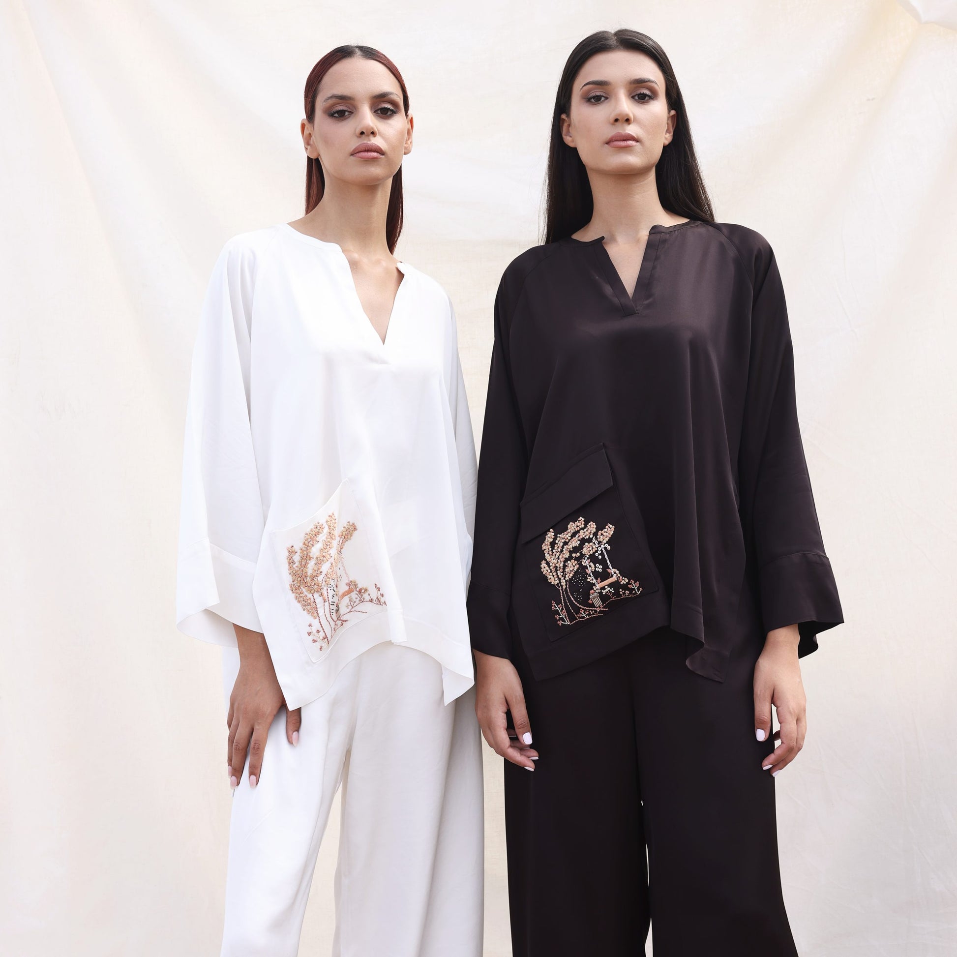 Under the olive tree set