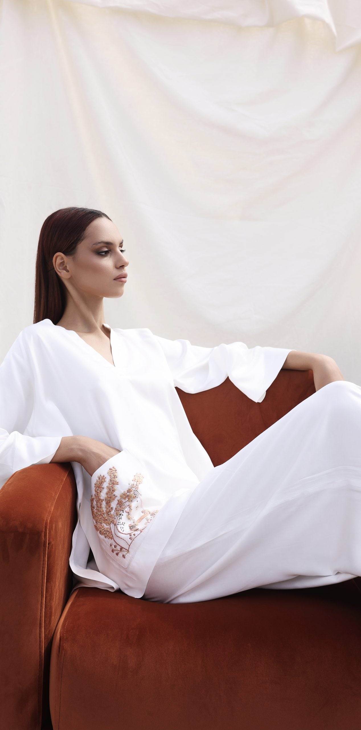 Under the olive tree set