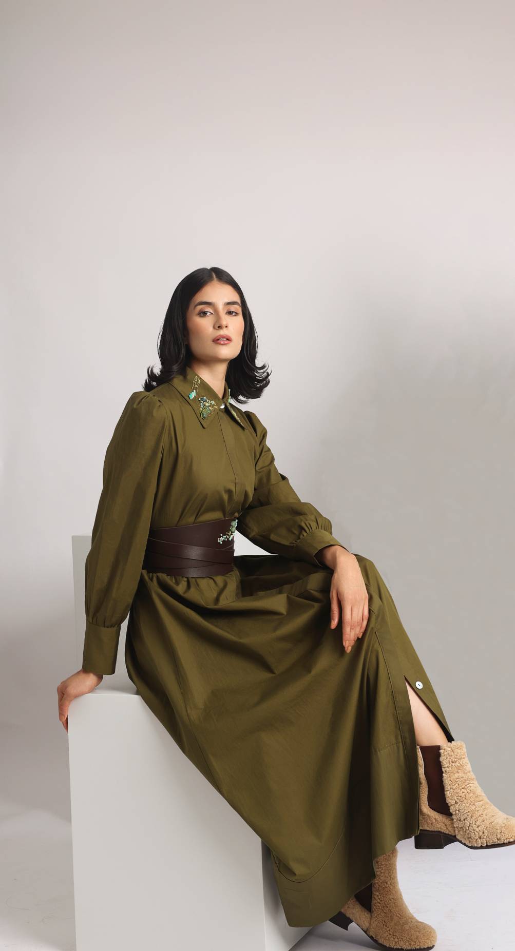 Zayna dress shirt in olive green