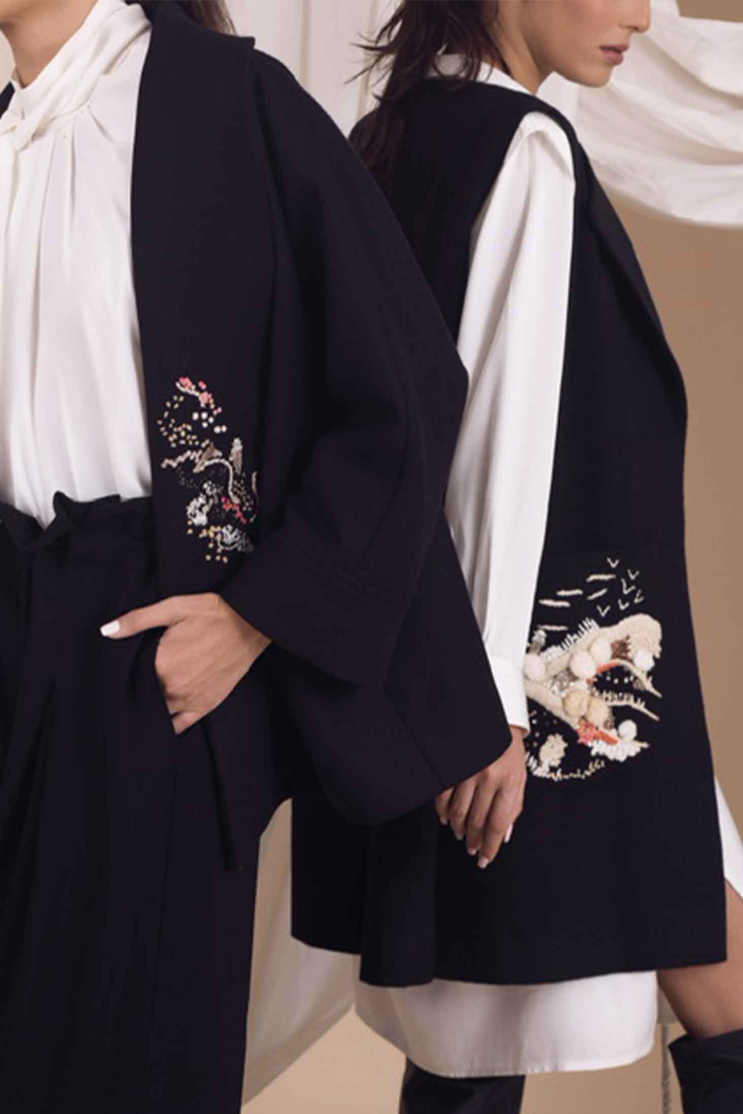 River sleeveless vest