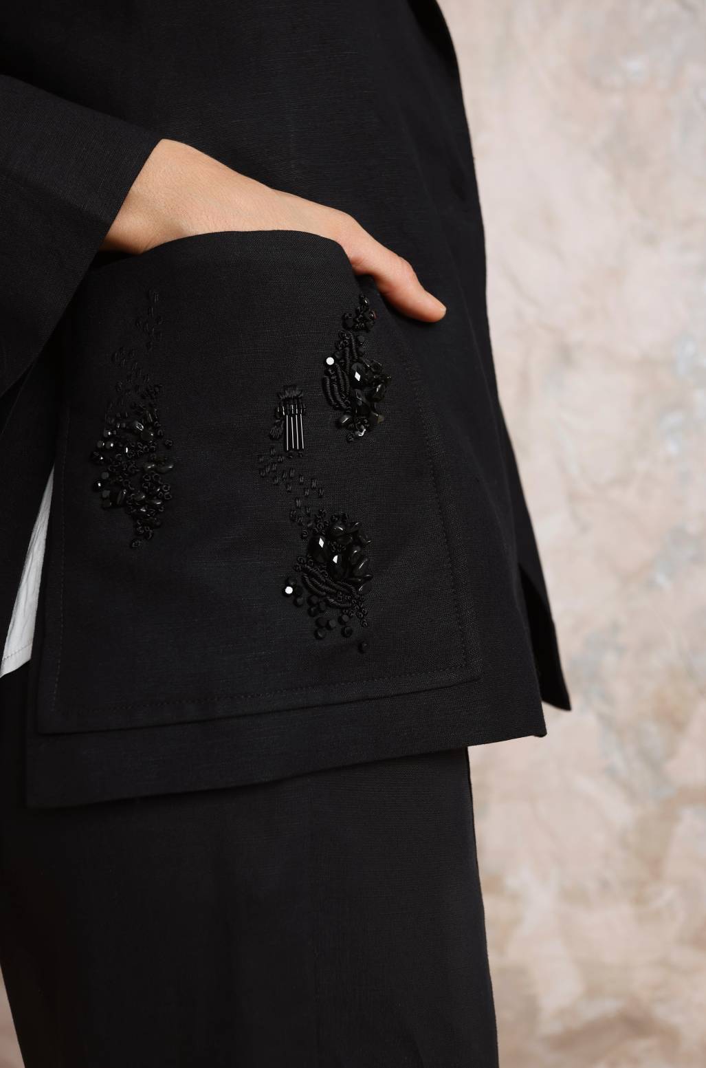 Atlal Hand-Embroidered Trench Vest Black