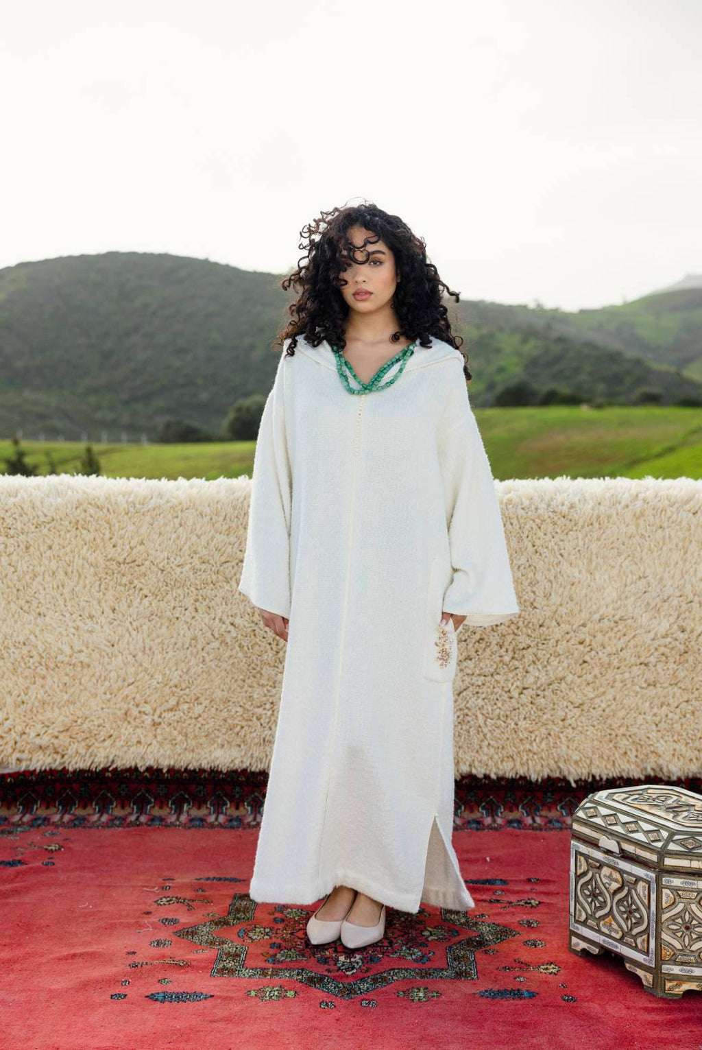Atlas whisper jellaba white