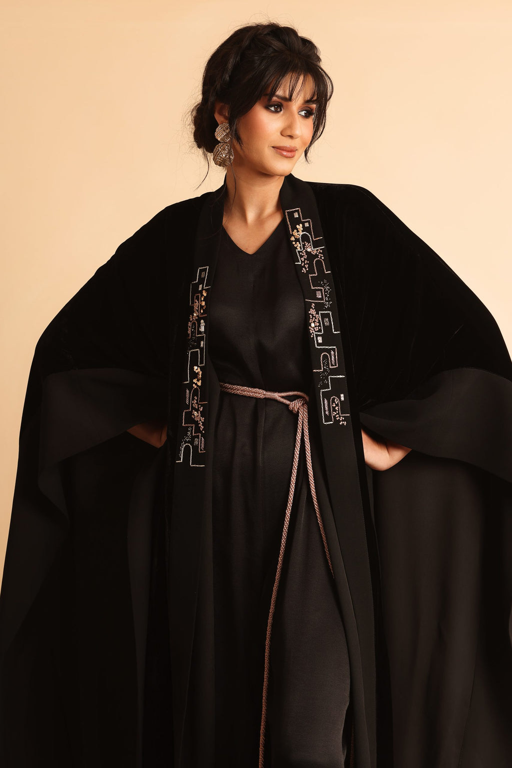Lalla Yakout velvet cape