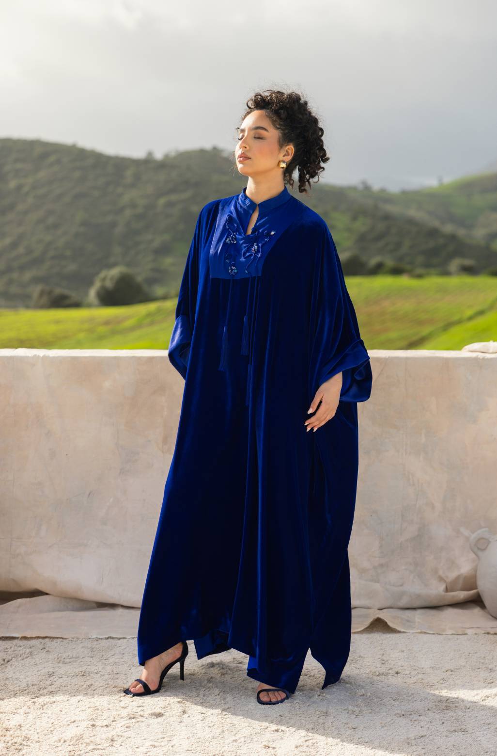 Layali caftan in royal blue