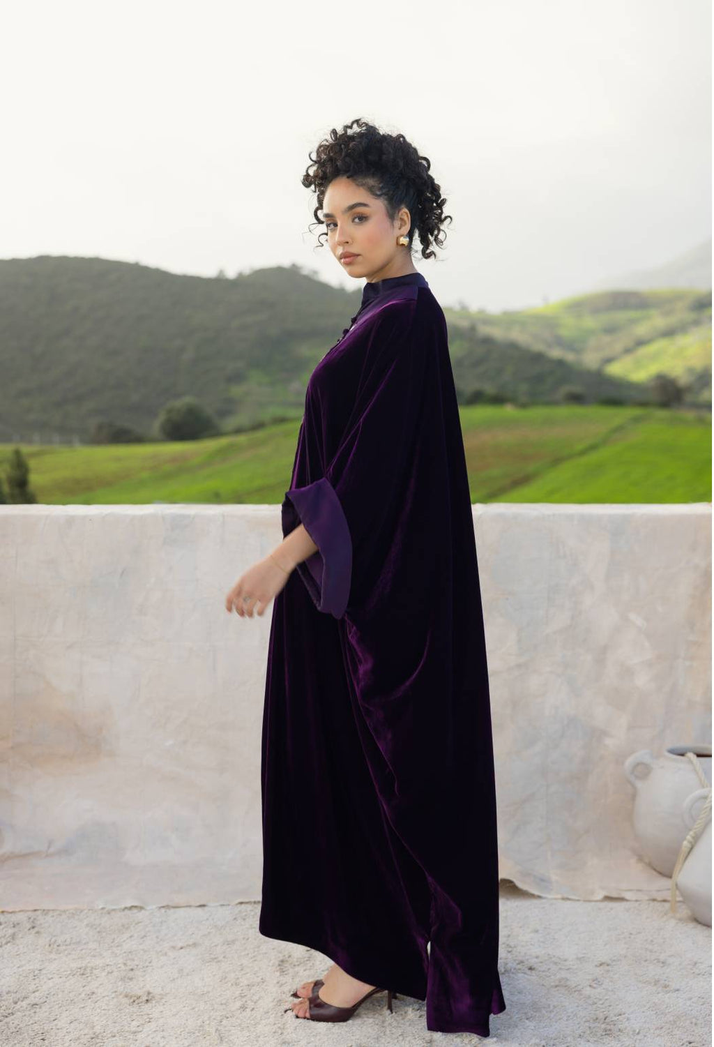 Layali caftan in aubergine purple