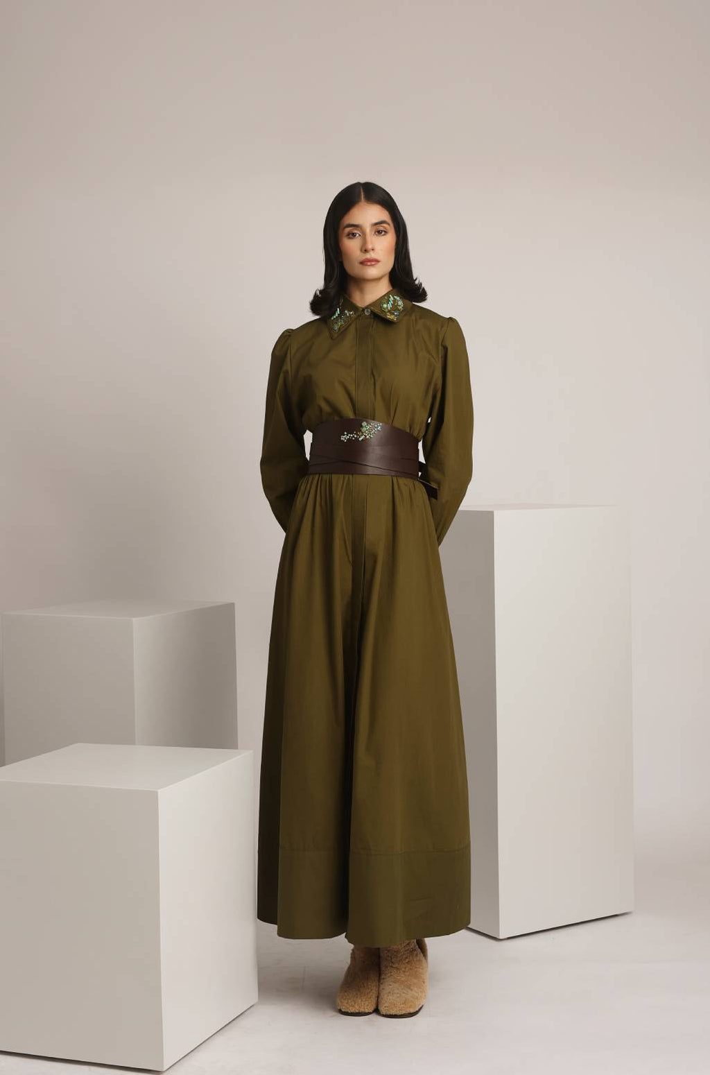 Zayna dress shirt in olive green