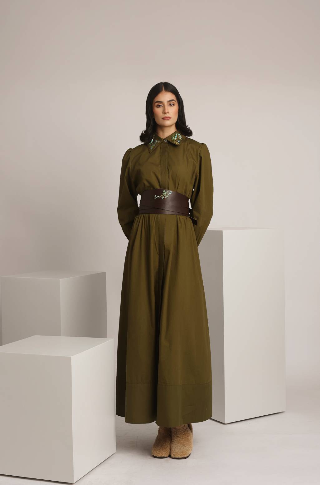 Zayna dress shirt in olive green